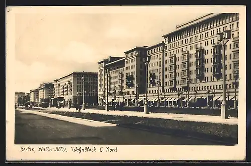 AK Berlin-Friedrichshain, Stalin-Allee mit Wohnblock E Nord