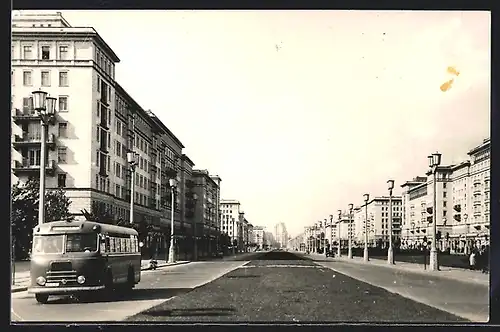 Foto-AK Berlin-Friedrichshain, Prachtbauten an der Stalinallee