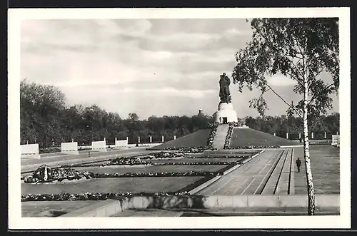 AK Berlin-Treptow, Ehrenmal der Sowj.-Armee