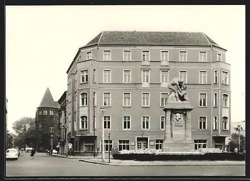 AK Berlin, Karlplatz mit Rudolf-Virchow-Denkmal