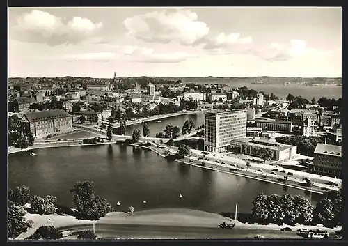 AK Kiel, Strasse am kleinen Kiel mit Bäumen