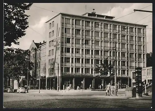 AK Karl-Marx-Stadt, Strasse der Nationen mit Cafe und Apotheke