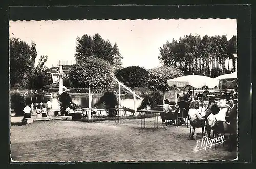 AK Trilport-Plage, La Terrasse