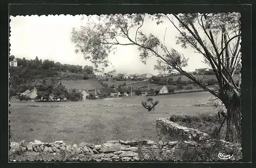 AK St-Ythaire, Vue générale, Blick nach dem Ort