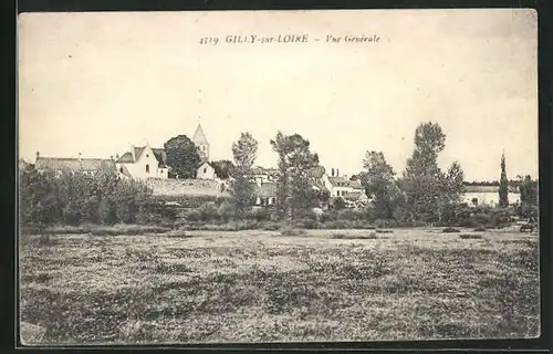 AK Gilly-sur-Loir, Vue Generale, l'Eglise