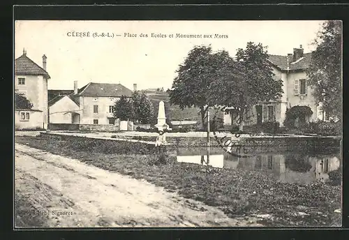 AK Clessé, Place des Ecoles et Monument aux Morts