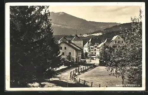 AK Bayer. Eisenstein, Ortspartie mit Gasthof und dem Arber