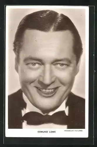 AK Edmund Lowe mit Anzug & Fliege