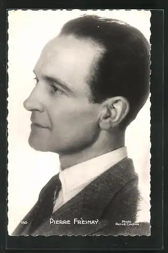 AK Schauspieler Pierre Fresnay mit dunklem Haar im Anzug