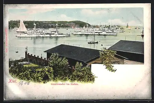 AK Kiel, Geschwader im Hafen
