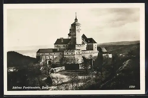 AK Forchtenstein, Schloss bei Tag