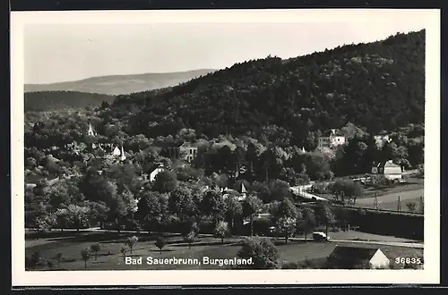 AK Bad Sauerbrunn, Ortsansicht im Tageslicht