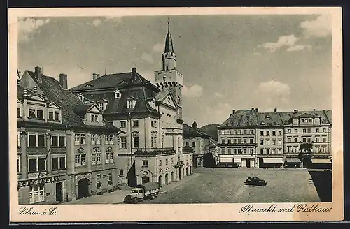 AK Löbau i. Sa., Altmarkt mit Rathaus