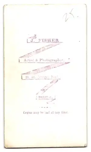 Fotografie J. Fisher, Bristol, englischer Herr im Anzug mit Bart