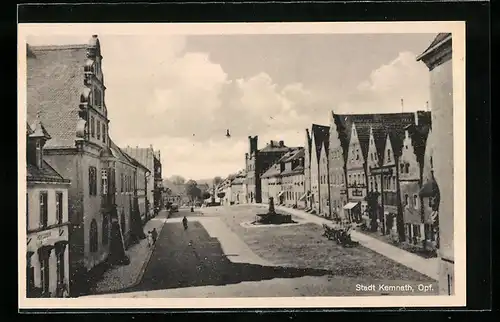 AK Kemnath /Opf., Strassenpartie mit Geschäften und Brunnen