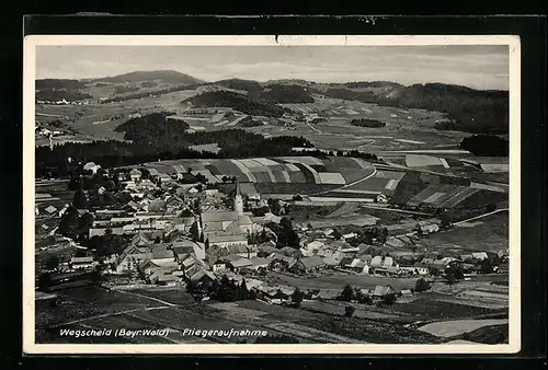 AK Wegscheid /Bayr. Wald, Teilansicht mit Kirche, Fliegeraufnahme
