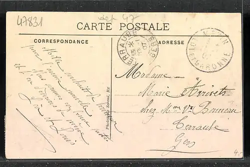 AK Mézin, Fétes Présidentielles 1906, la foule attend devant la cathedrále l'arrivée de M. Falliéres