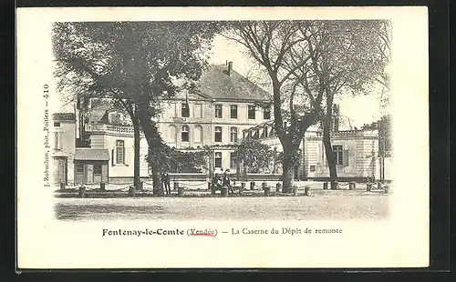 AK Fontenay-le-Comte, La Caserne du Dépot de remonte