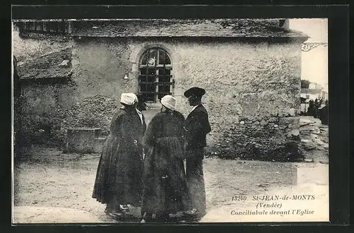 AK Saint-Jean-de-Monts, Conciliable devant l`Eglise