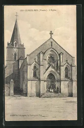 AK Les Clouzeaux, L`Eglise, Kirche im Sonnenschein
