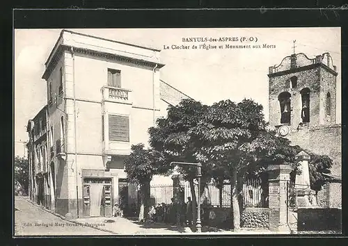 AK Banyuls-des-Aspres, Le Clocher de l'Eglise et Monument aux Morts