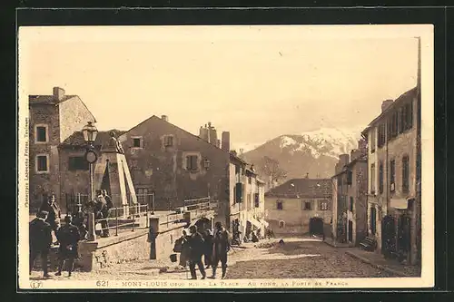 AK Mont-Louis, La Place, Au Fond, La Porte de France