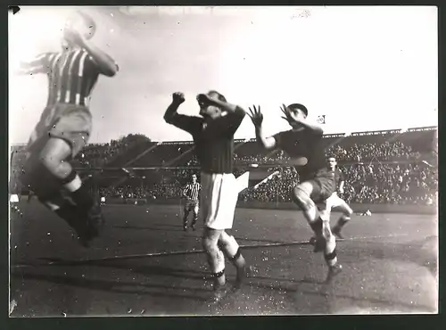 Fotografie Ansicht Wien, Praterstadion, Fussballspiel Admira gegen Wacker 1940