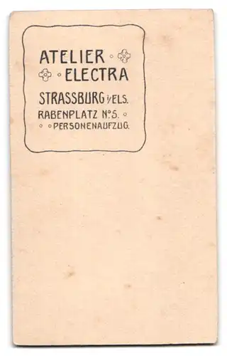 Fotografie Atelier Electra, Strassburg i / Els., Portrait stattlicher Herr mit Zwicker und Schnauzbart