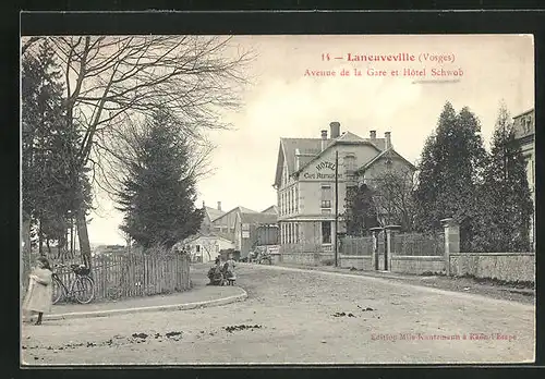 AK Laneuveville, Avenue de la Gare et Hôtel Schwob
