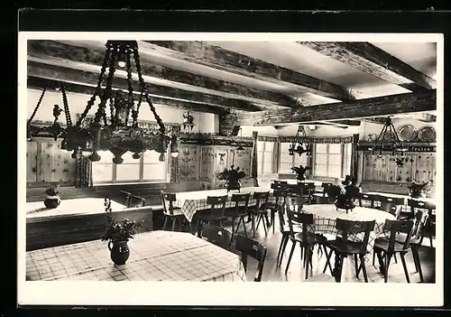 AK Riezlern /Kleinwalsertal, Sporthotel Auenhütte, Bes. Otto Herz, Innenansicht