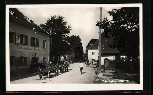 AK Mürzhofen, Strassenpartie mit Grabner`s Gasthof