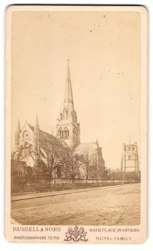 Fotografie Russell & Sons, Worthing, Ansicht Chichester, Blick auf die Chichester Kathedrale