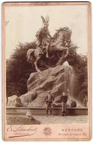 Fotografie E. Schuckert, Herford, Ansicht Herford, das Widunkind Denkmal
