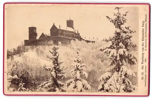 Fotografie G. Jagemann, Eisenach, Ansicht Eisenach, Blick auf die Wartburg im verschneiten Winter