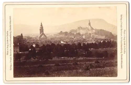 Fotografie Aug. Linde, Gotha, Ansicht Sondershausen, Blick auf die Stadt mit der Kirche