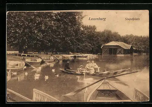 AK Laxenburg, Enten und Gäste auf dem Stapelplatz