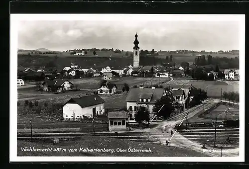 AK Vöcklamarkt, Ortsansicht vom Kalvarienberg