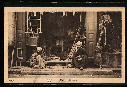AK Cairo, Native Turners, arabische Tischler vor ihrer Werkstatt