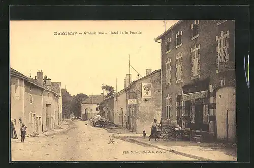 AK Domrémy, Grande Rue - Hôtel de la Pucelle
