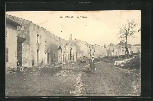 AK Bazien, Le Village