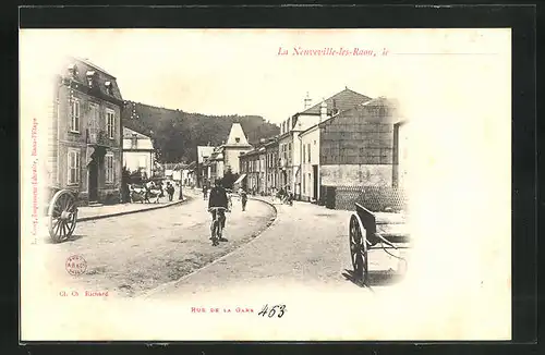 AK La Neuveville-les-Raon, Rue de la Gare, Strassenpartie