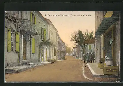 AK Castelnau-d`Auzan, Rue Centrale, Strassenpartie