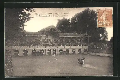 AK Cazaubon, Les Arènes, Le Tribunes pendant la Course Landaise