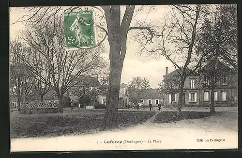 AK Laforce, La Place