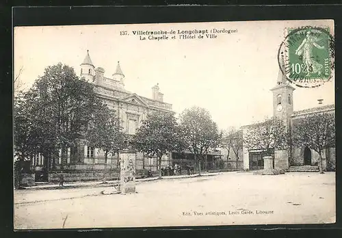 AK Villefranche-de Longchapt, La Chapelle et l`Hotel de Ville
