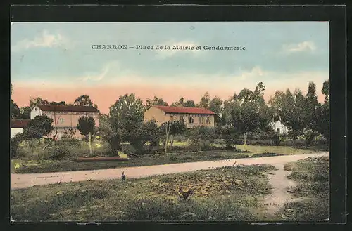 AK Charron, Place de la Mairie et Gendarmerie