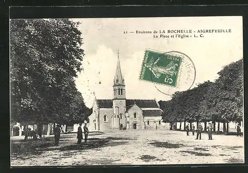 AK Aigrefeuille, La Place et l'Eglise