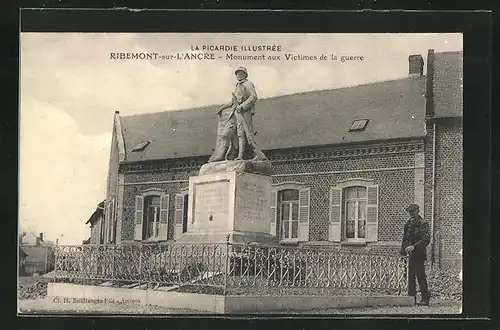 AK Ribemont-sur-L'Ancre, Monument aux Victimes de la guerre