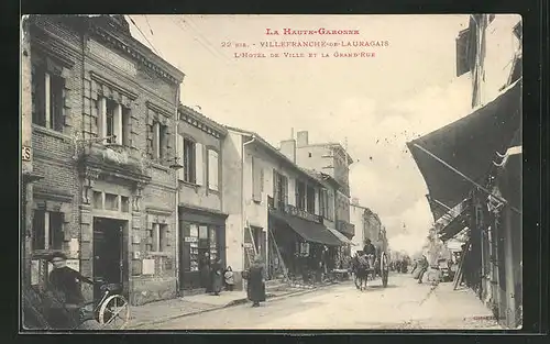 AK Villefranche-de-Lauragais, L`Hotel de Ville et la Grande Rue