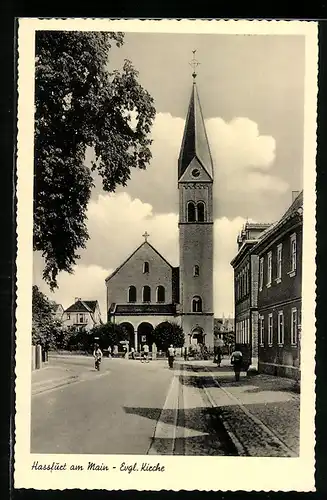 AK Hassfurt /Main, Strassenpartie mit Ev. Kirche